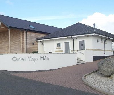 Oriel Ynys Môn